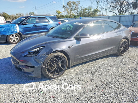 Tesla Model 3 2022 - Image 1 of 13