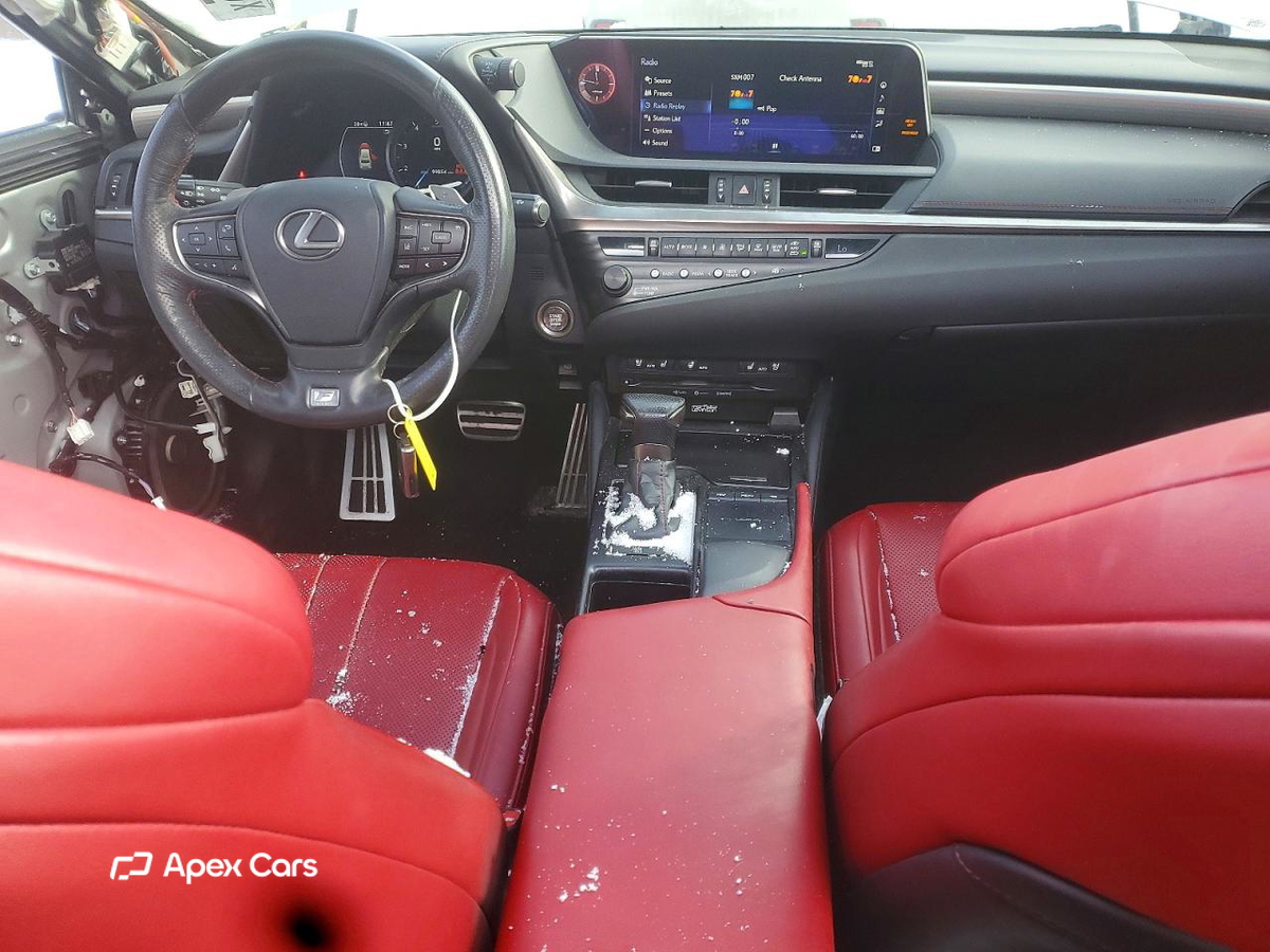 Lexus ES 2019