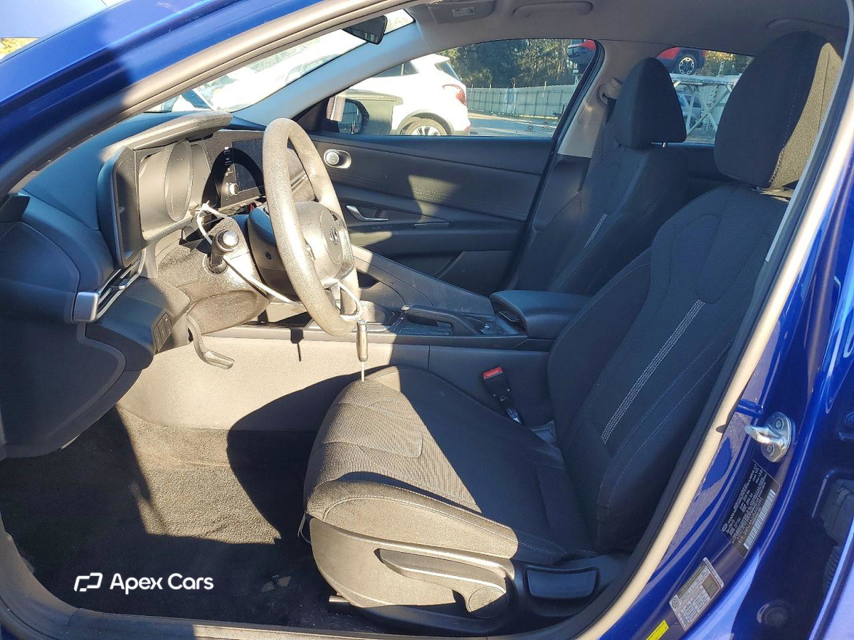 Hyundai Elantra 2021