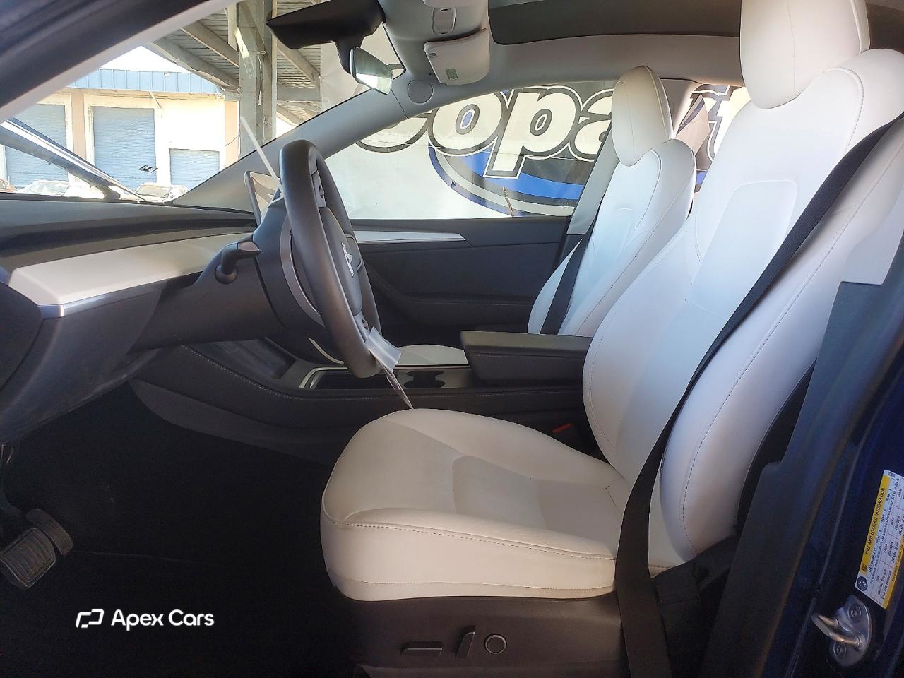 Tesla Model Y 2023