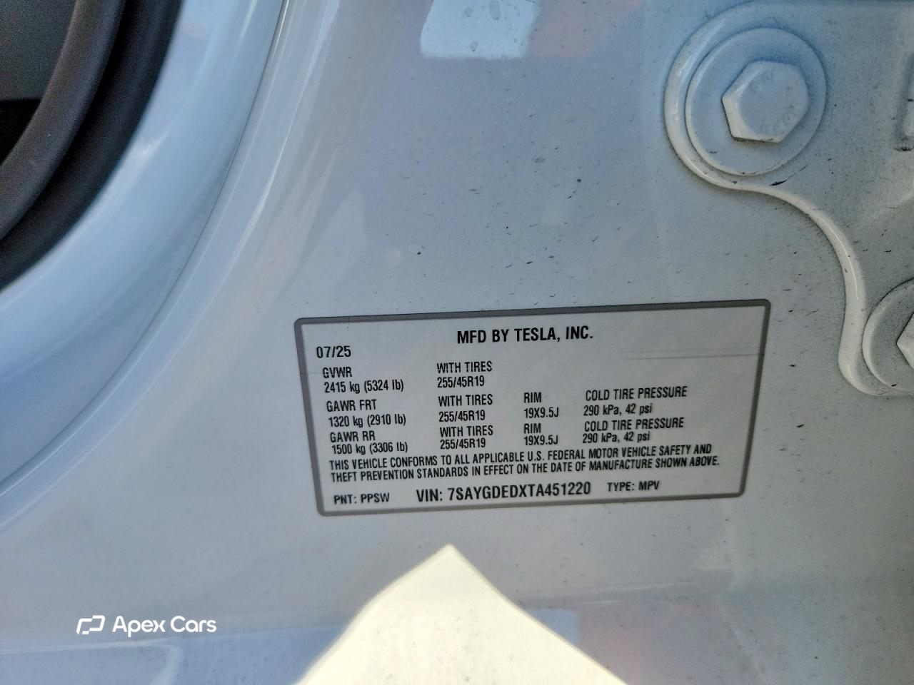 Tesla Model Y 2026