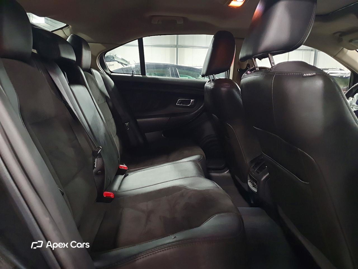 Ford Taurus 2010