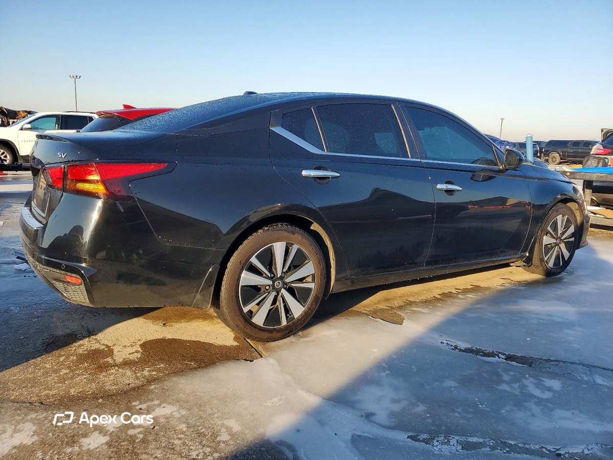 Altima 2021