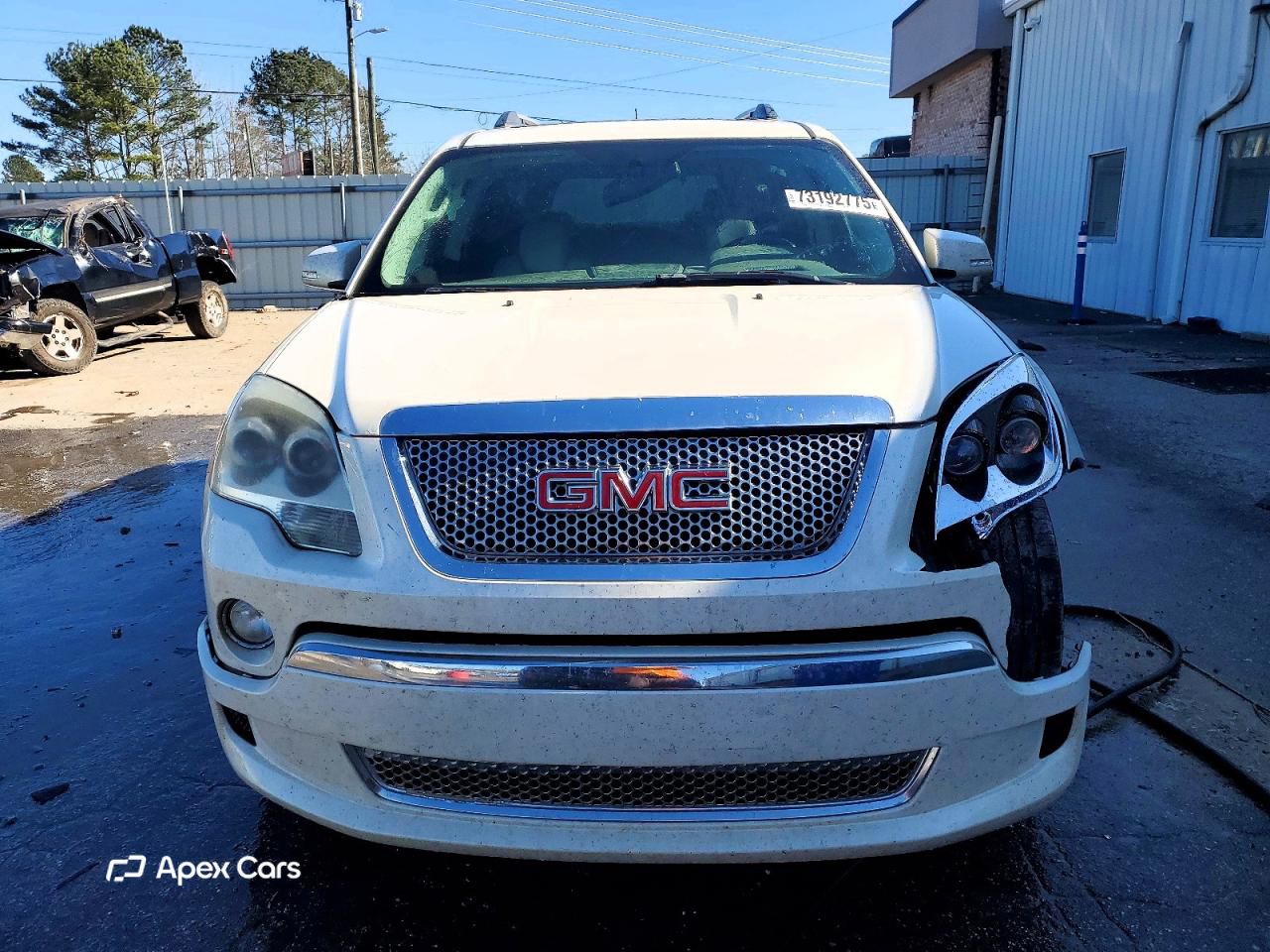 GMC Acadia 2011