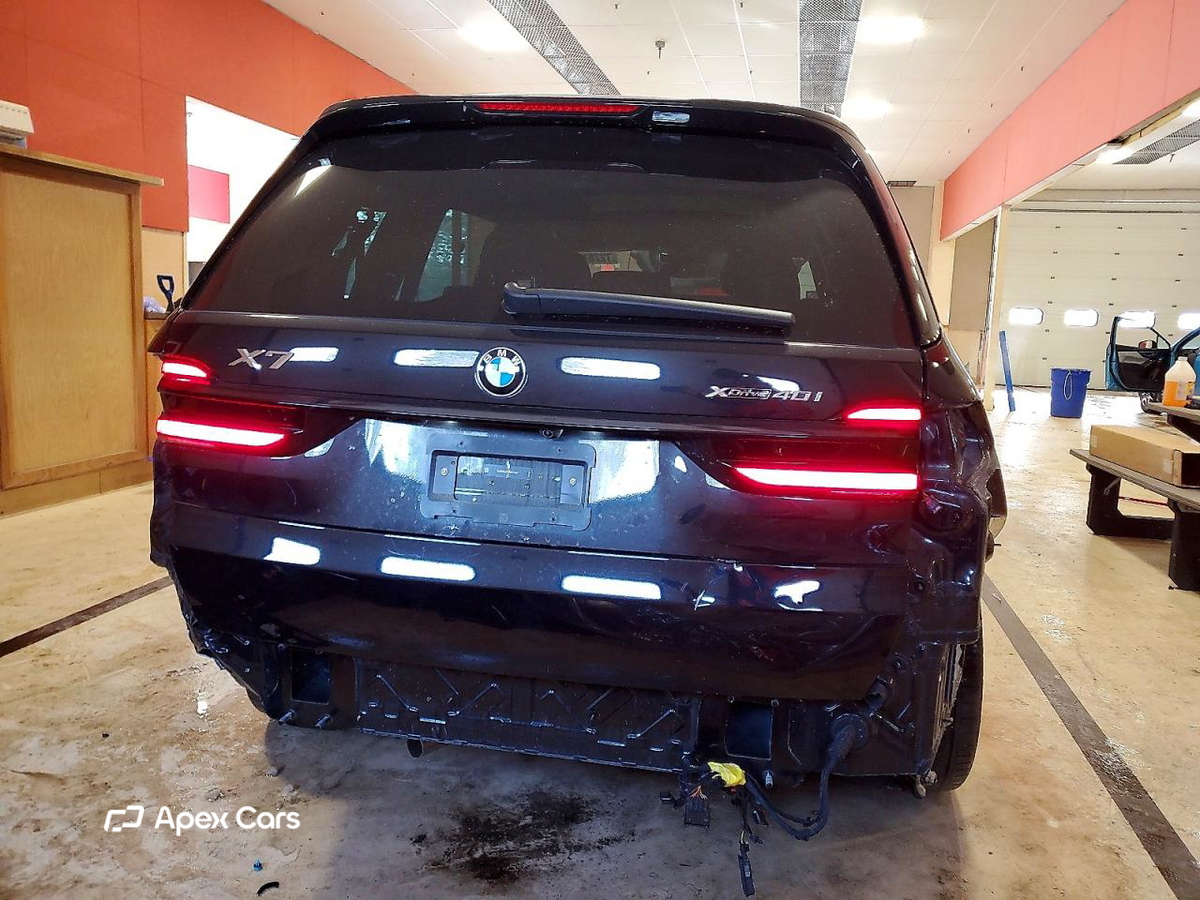 BMW X7 2025