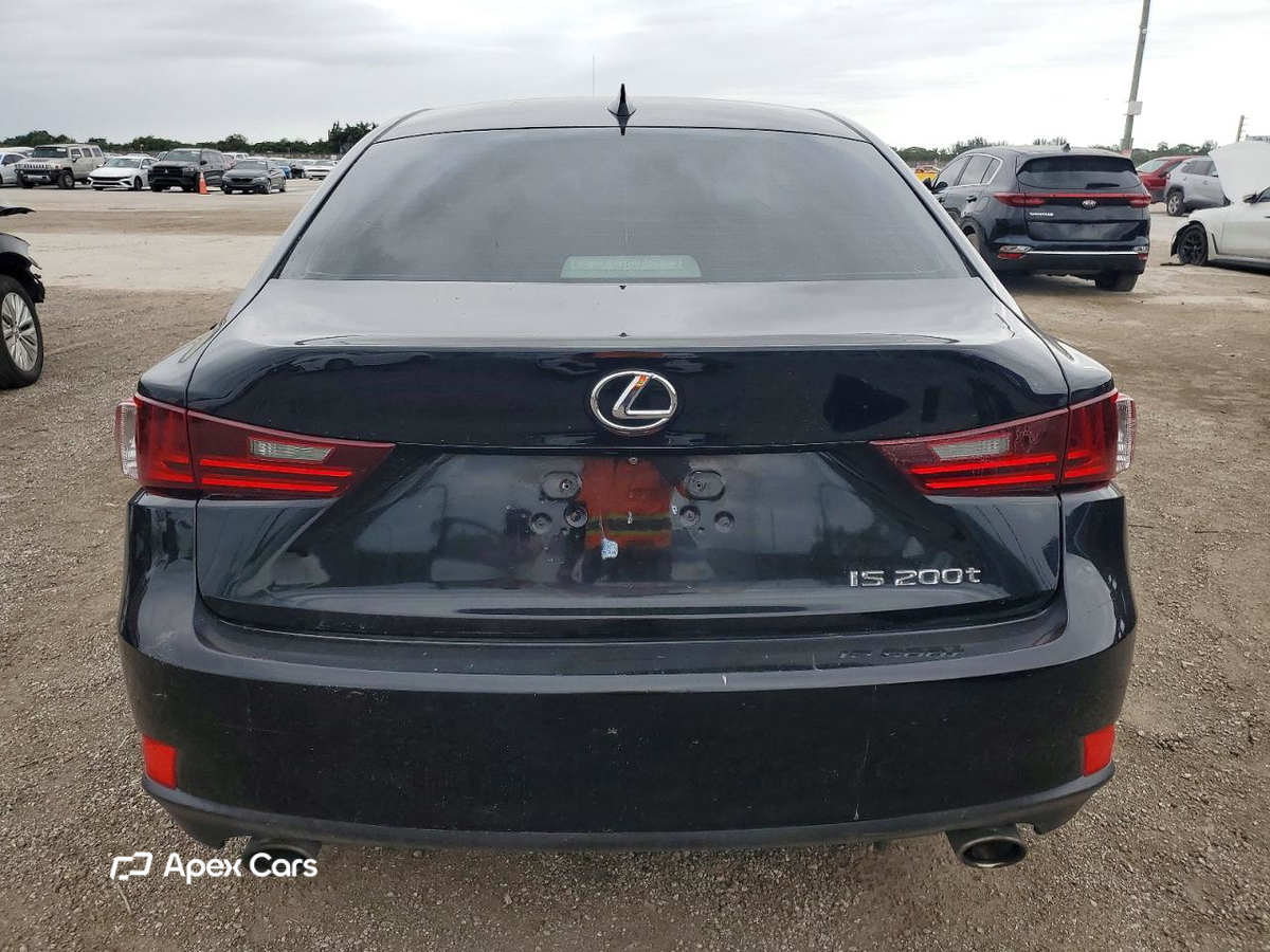 Lexus IS 2016