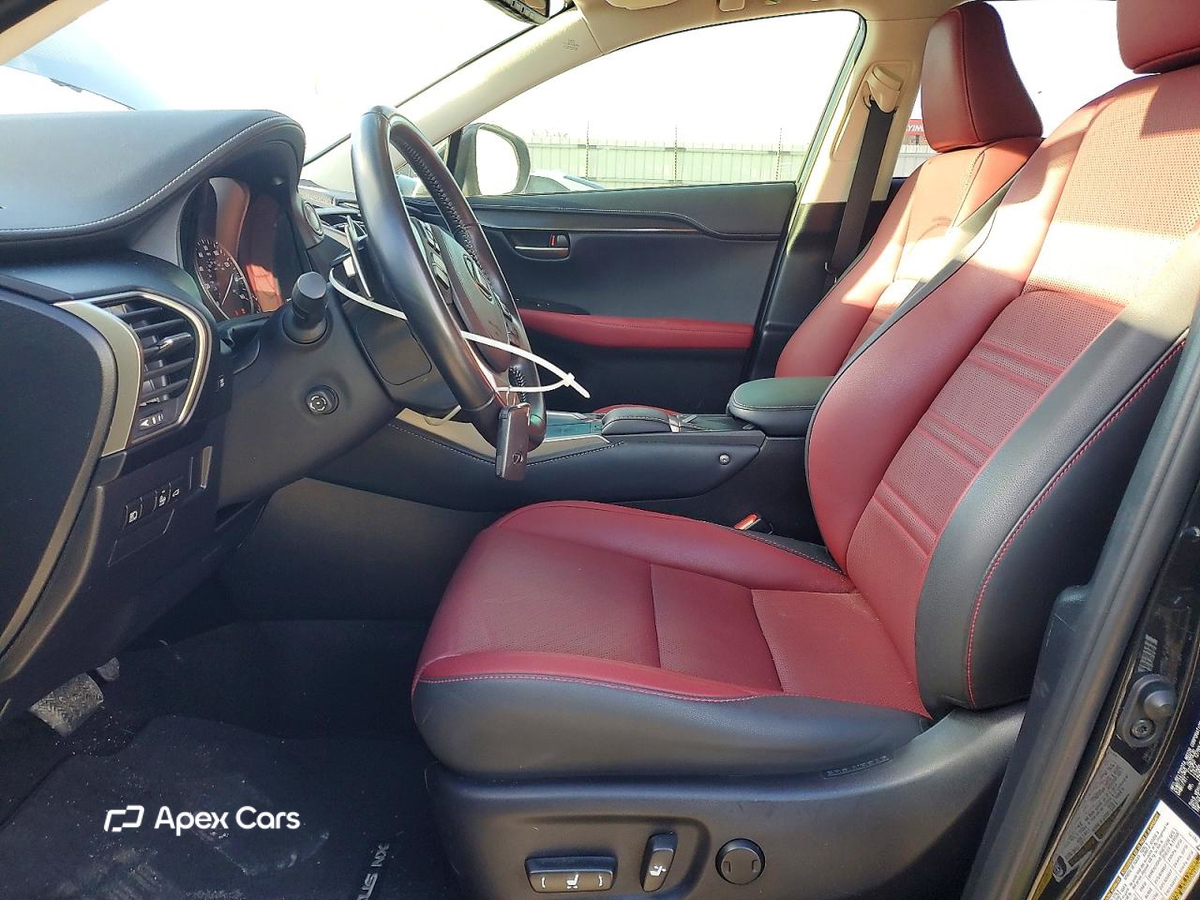 Lexus NX 2021