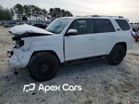 Toyota 4Runner 2023 - Image 1 of 13