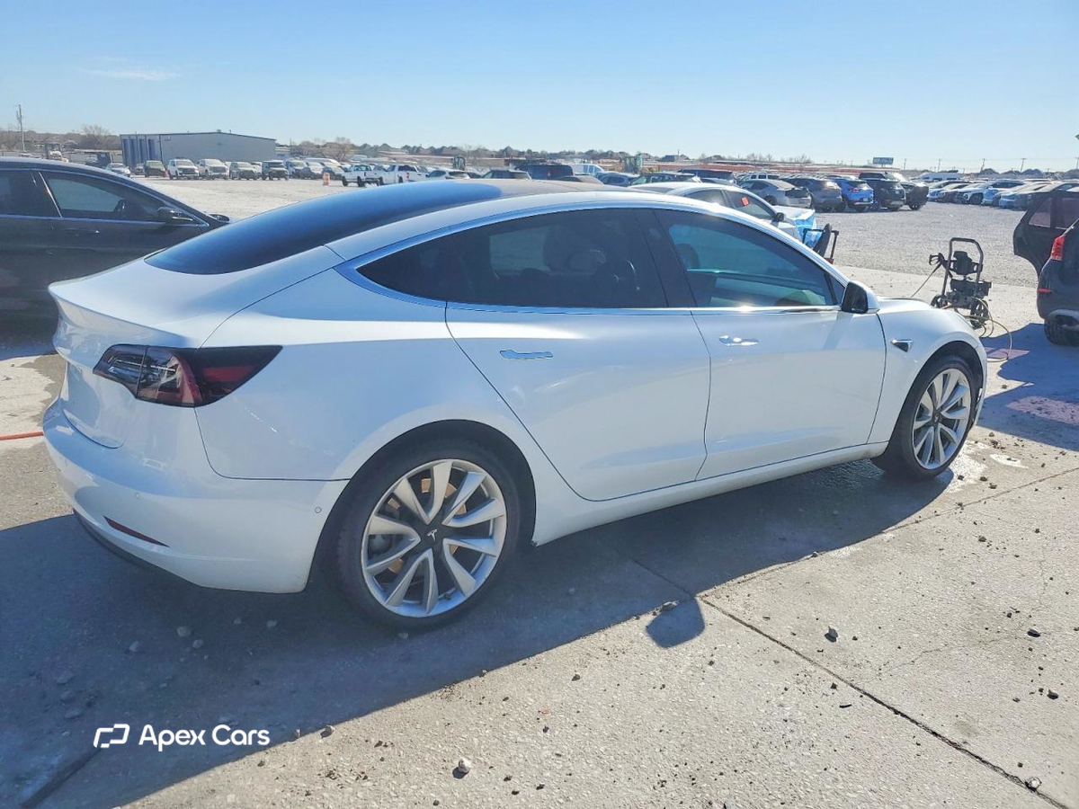 Tesla Model 3 2018
