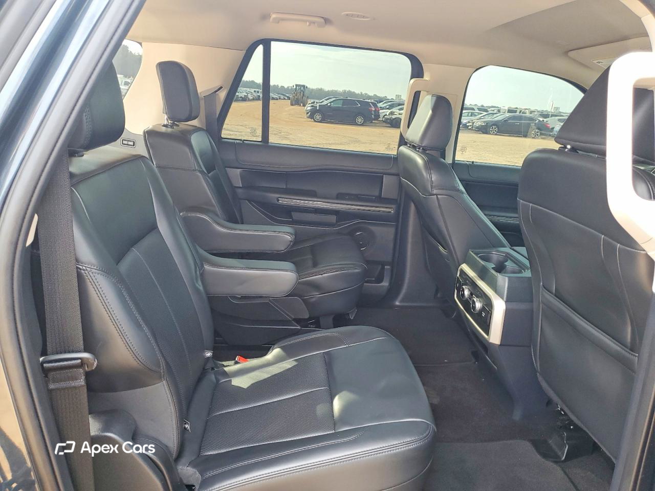 Ford Expedition 2022