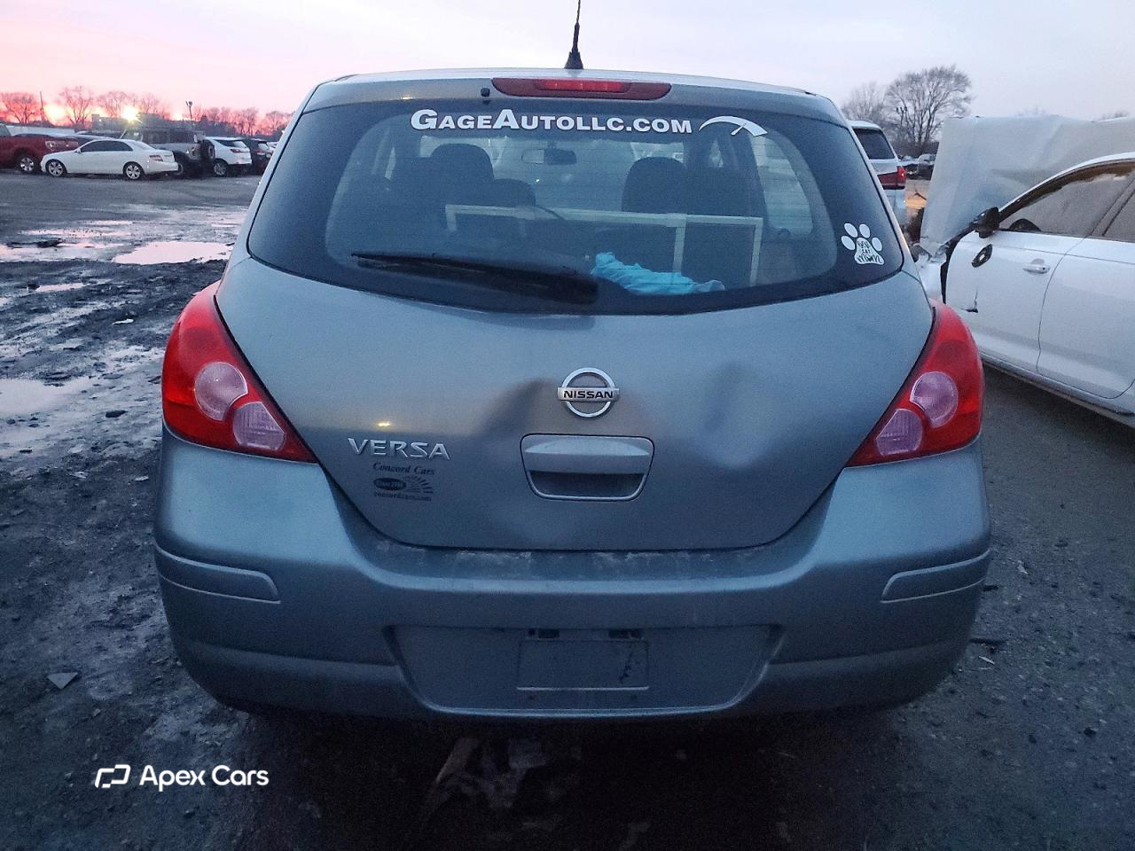 Nissan Versa 2012