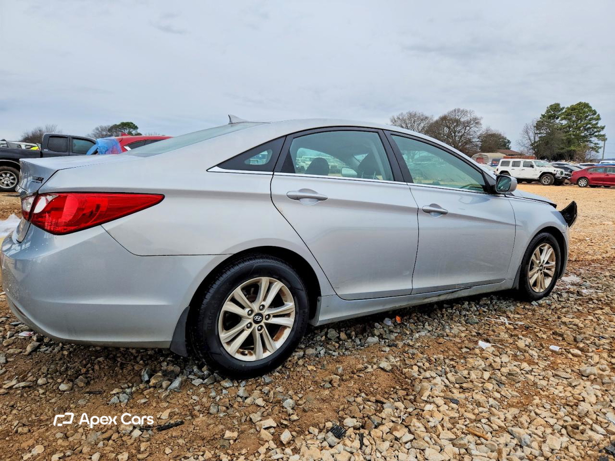 Hyundai Sonata 2013