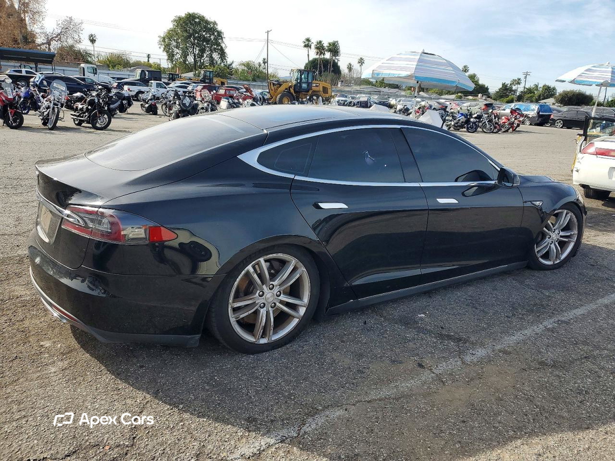 Tesla Model S 2013