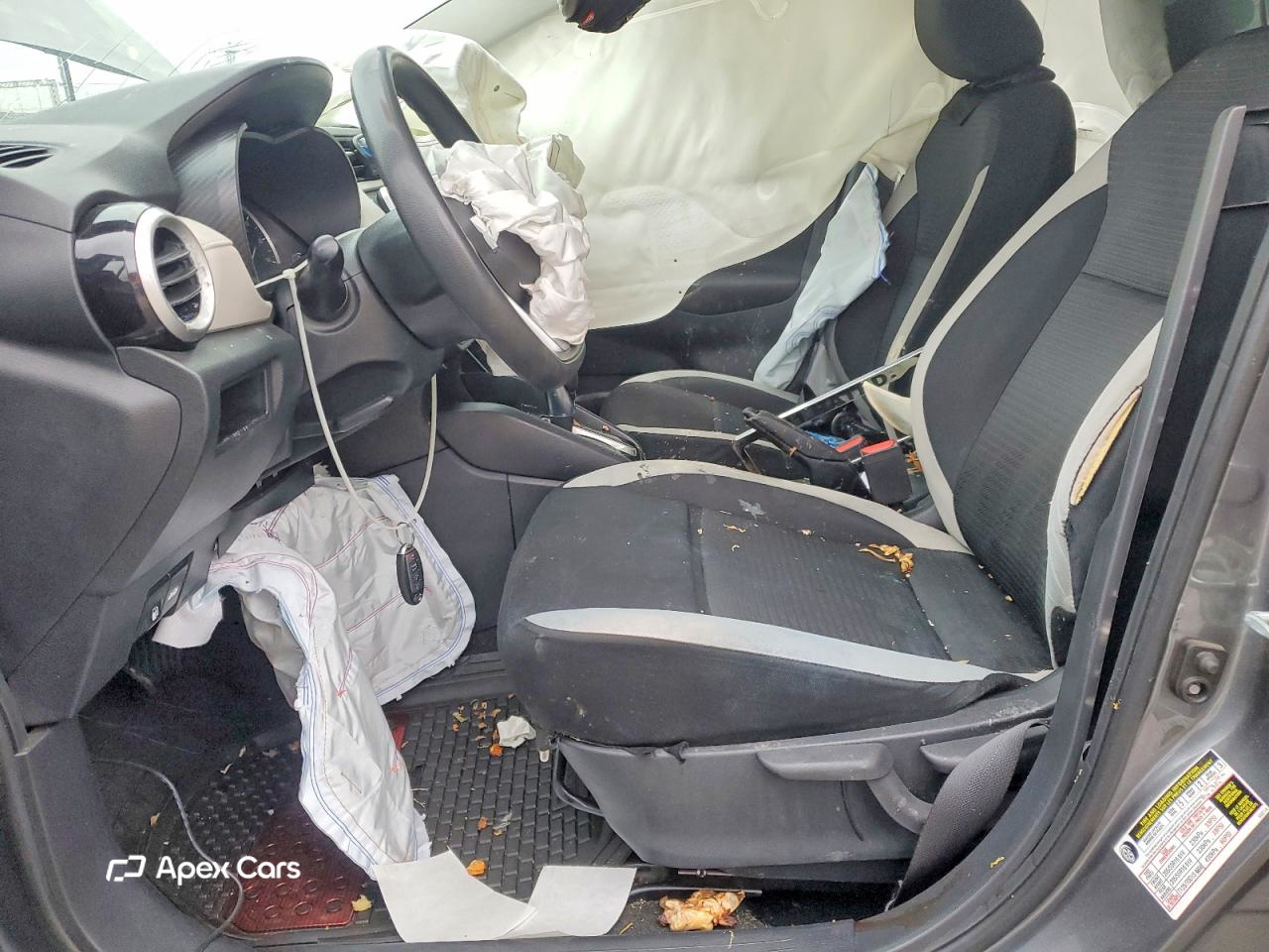 Nissan Versa 2021