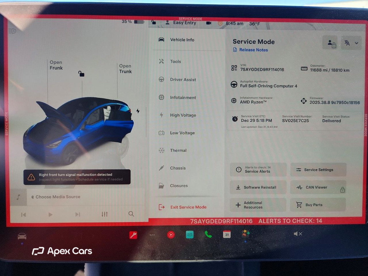 Tesla Model Y 2024