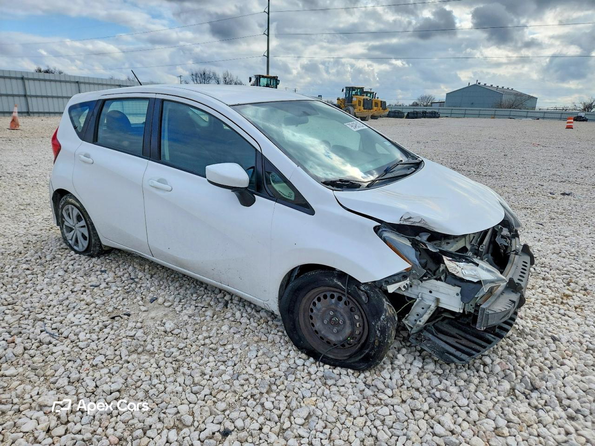 Nissan Versa 2019