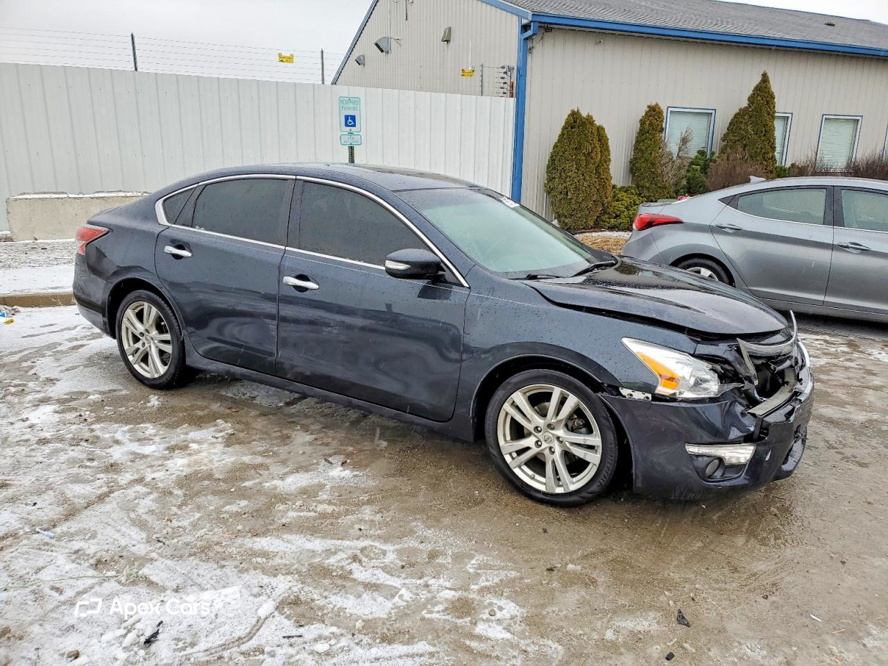 Nissan Altima 2015
