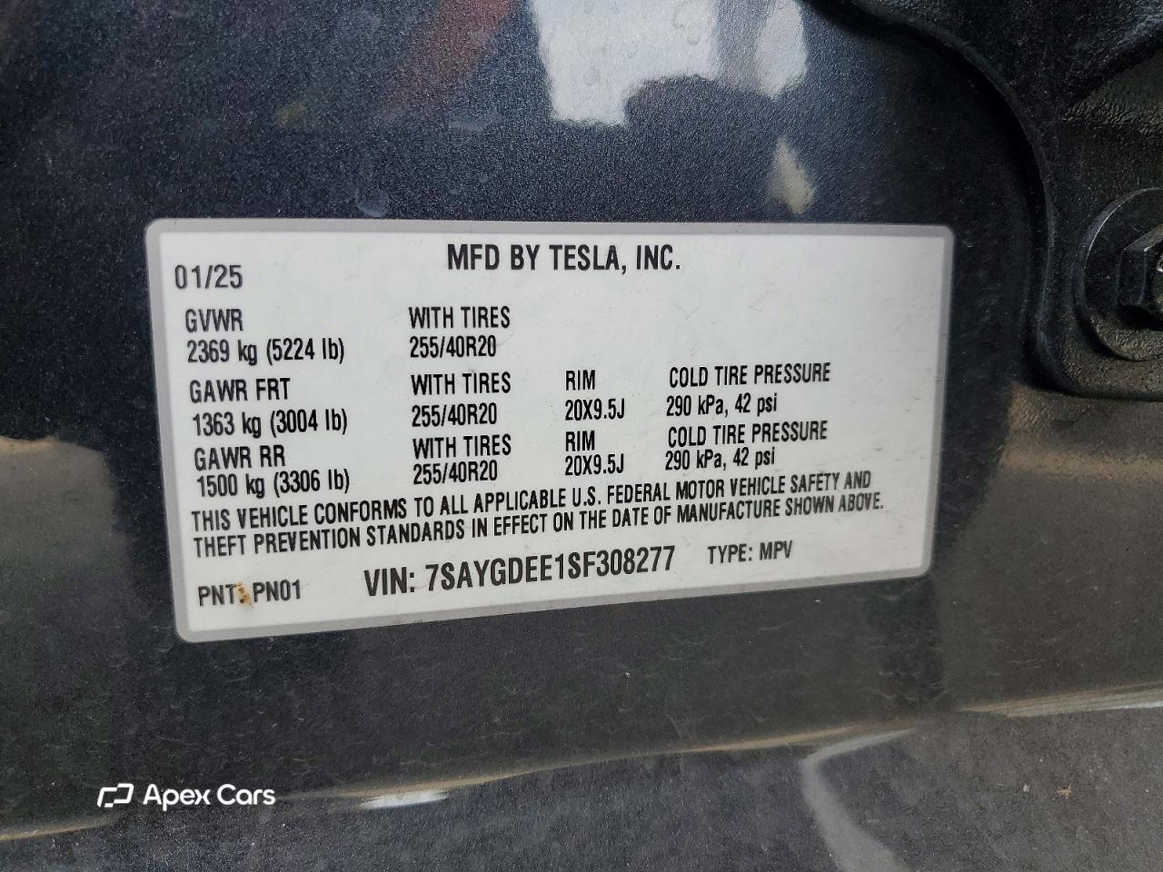 Tesla Model Y 2025