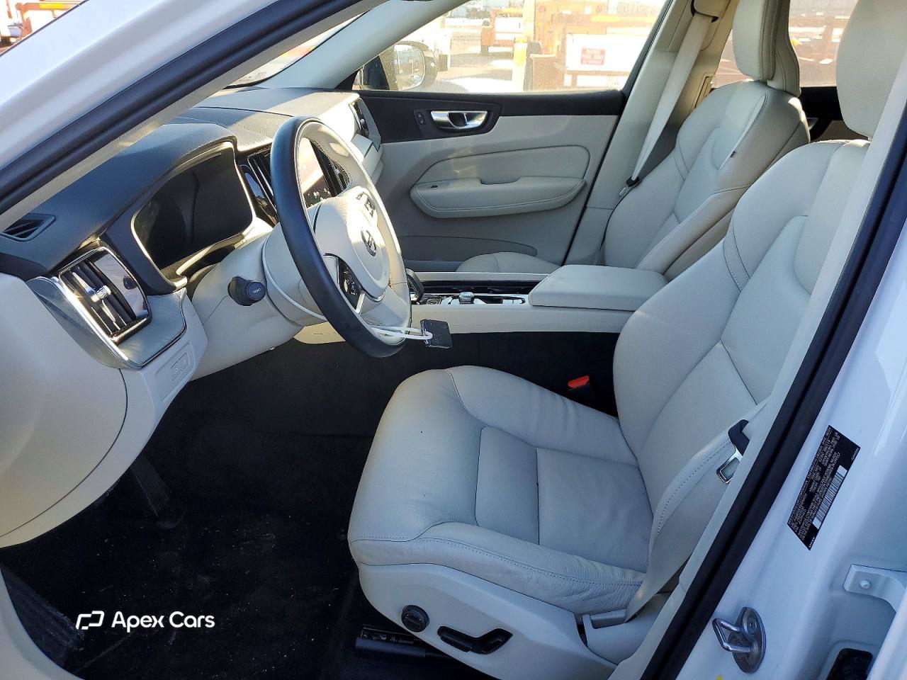 Volvo XC60 2025