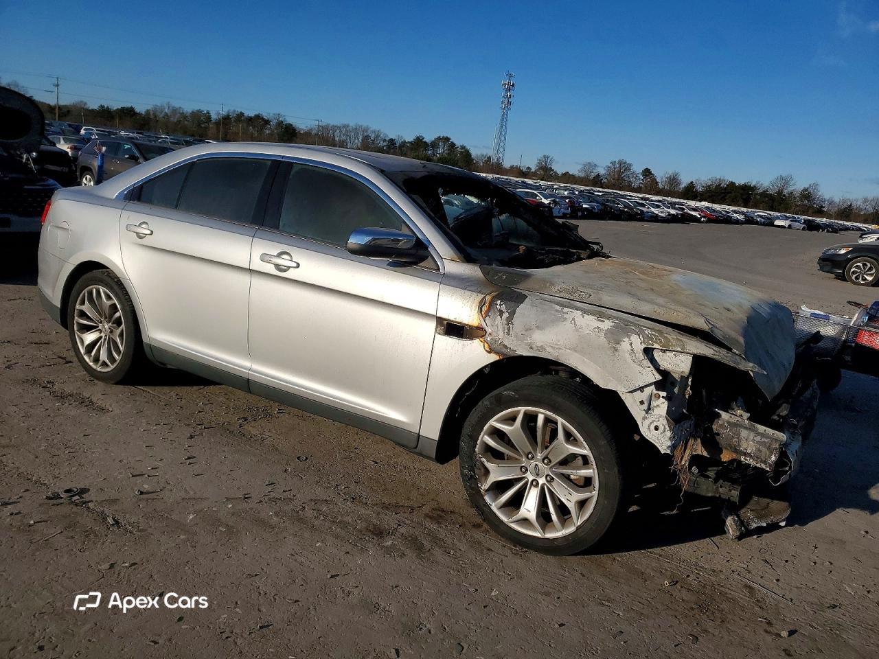 Ford Taurus 2016