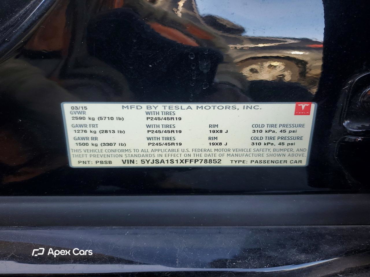 Tesla Model S 2015