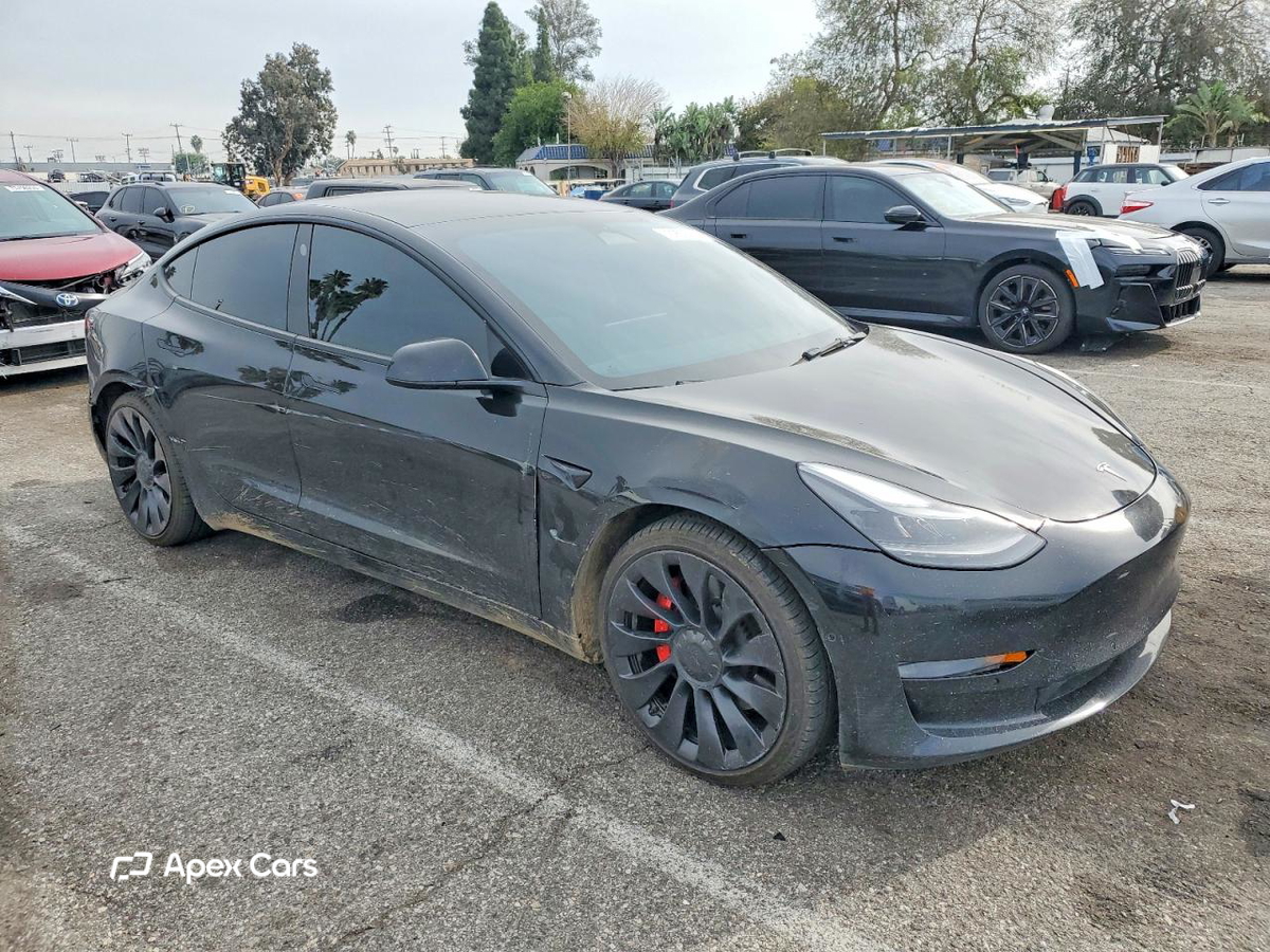 Tesla Model 3 2022