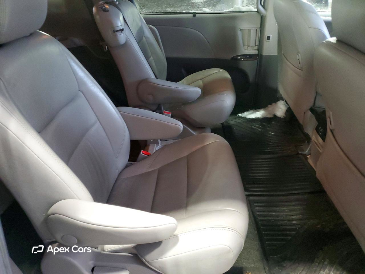Toyota Sienna 2018