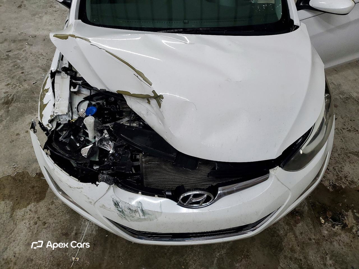 Hyundai Elantra 2016
