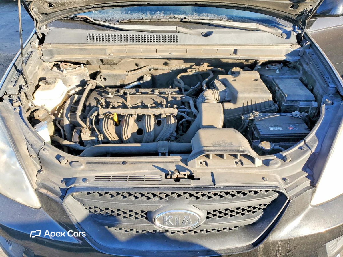 Kia Rondo 2008