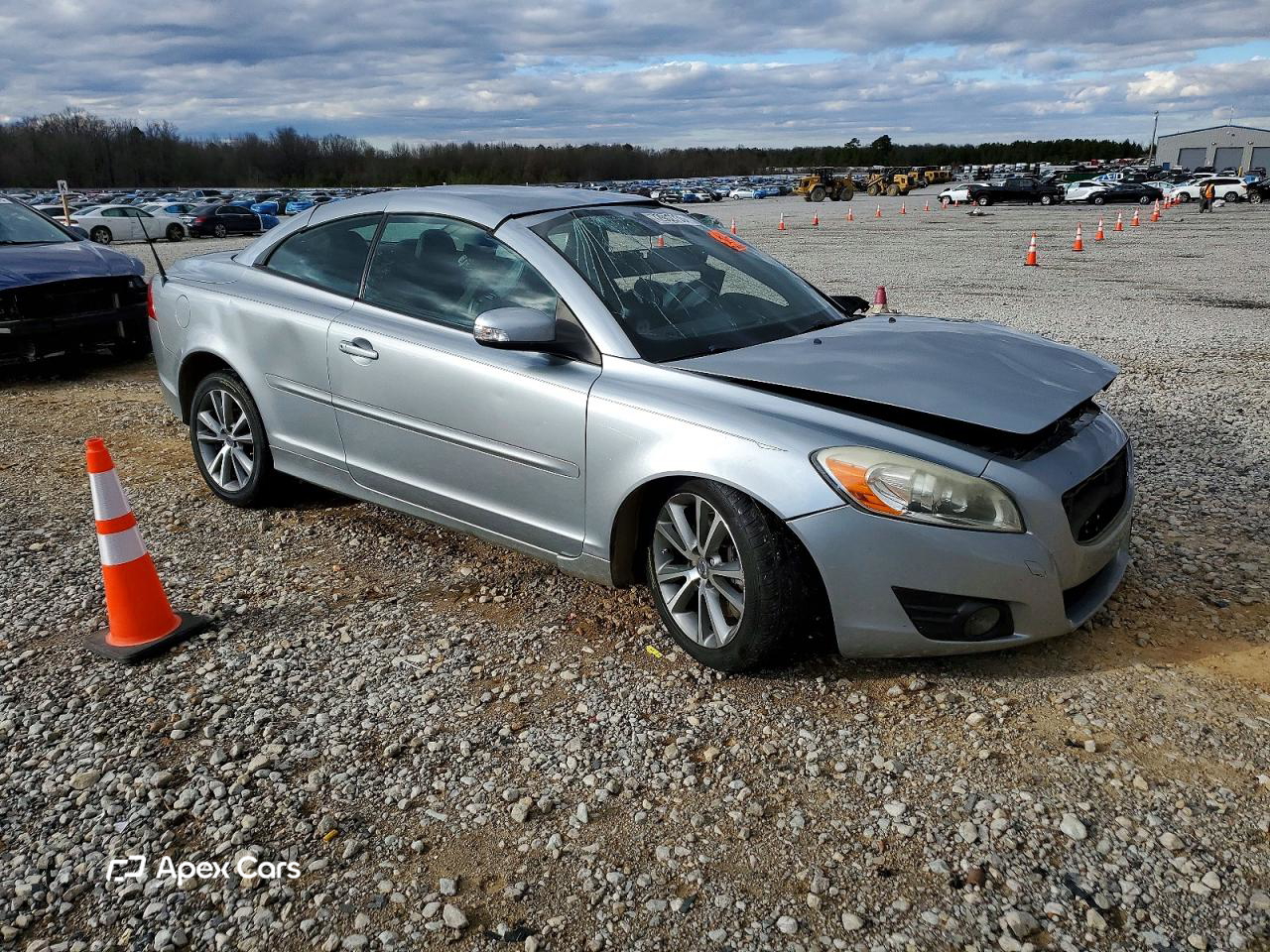 Volvo C70 2011