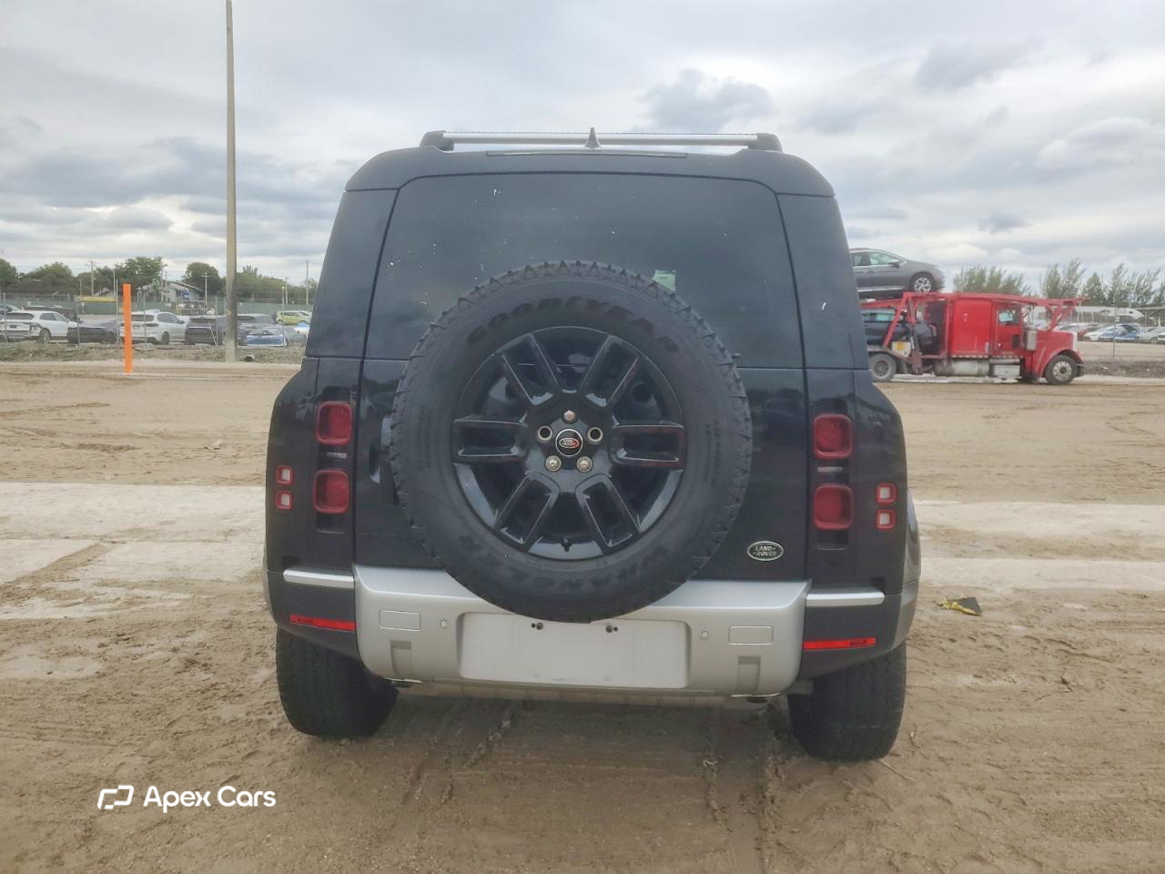 Land Rover Defender 2023