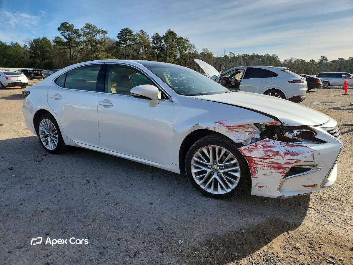 Lexus ES 2016