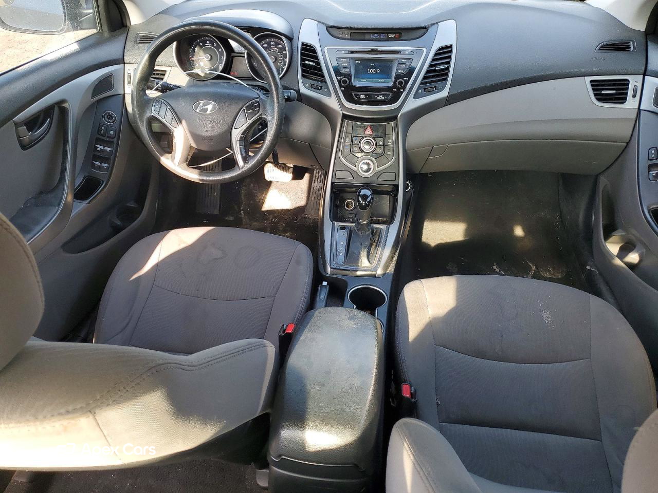 Hyundai Elantra 2016