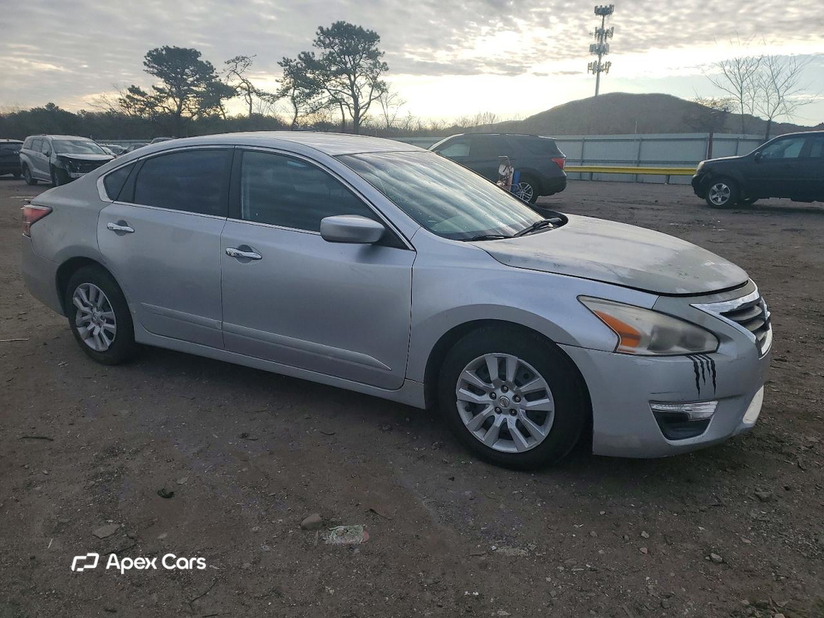 Nissan Altima 2015