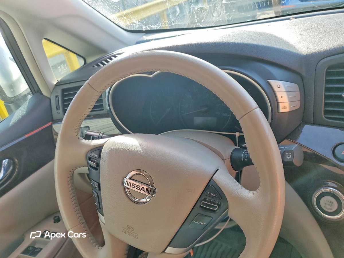 Nissan Quest 2015