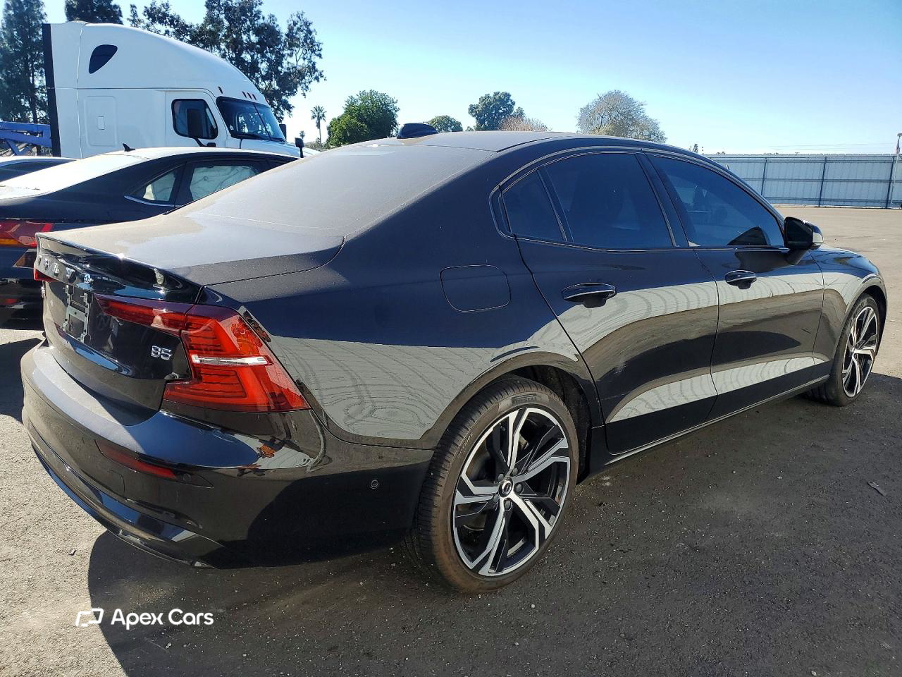 Volvo S60 2024