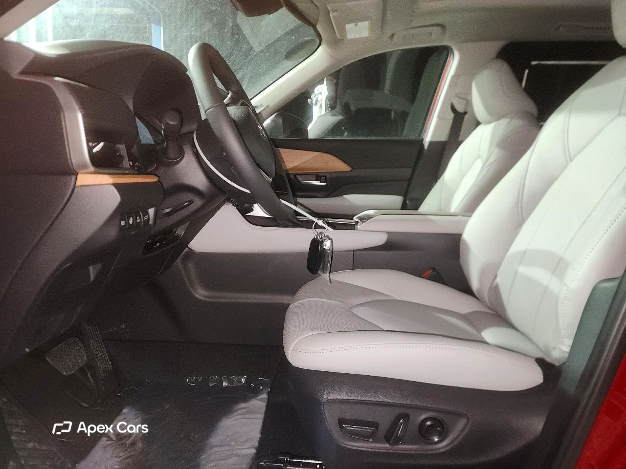 Toyota Highlander 2025