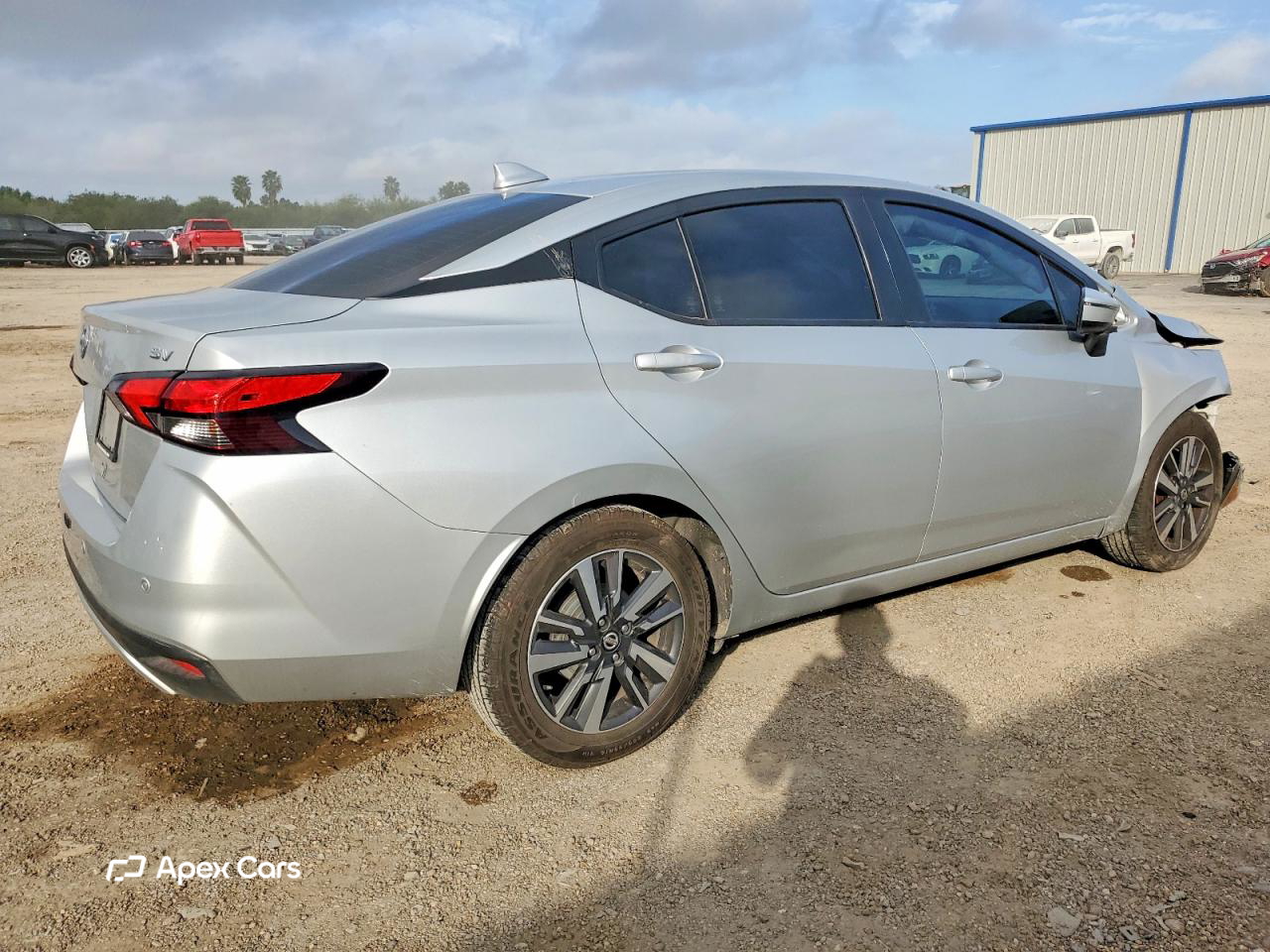 Nissan Versa 2021