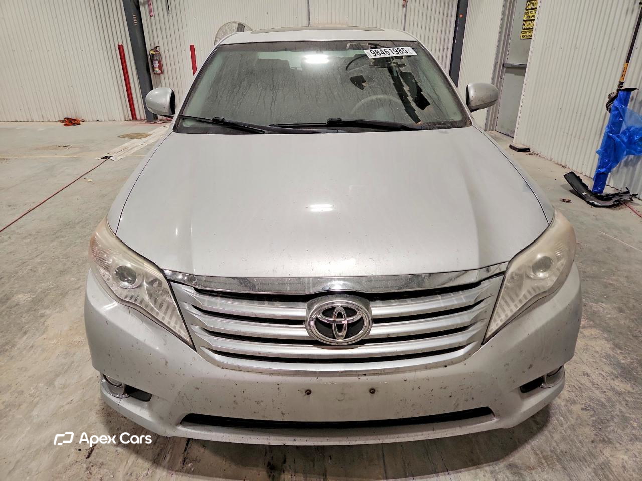 Toyota Avalon 2012
