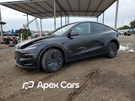 Tesla Model Y 2026 - Image 1 of 14