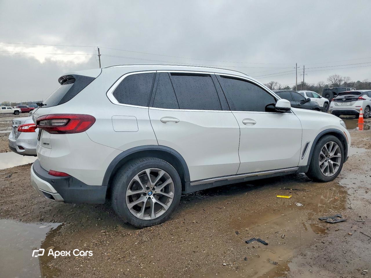 BMW X5 2021