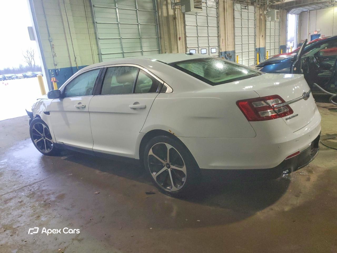 Ford Taurus 2016