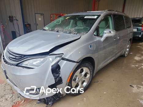 Chrysler Pacifica 2018 - Image 1 of 5