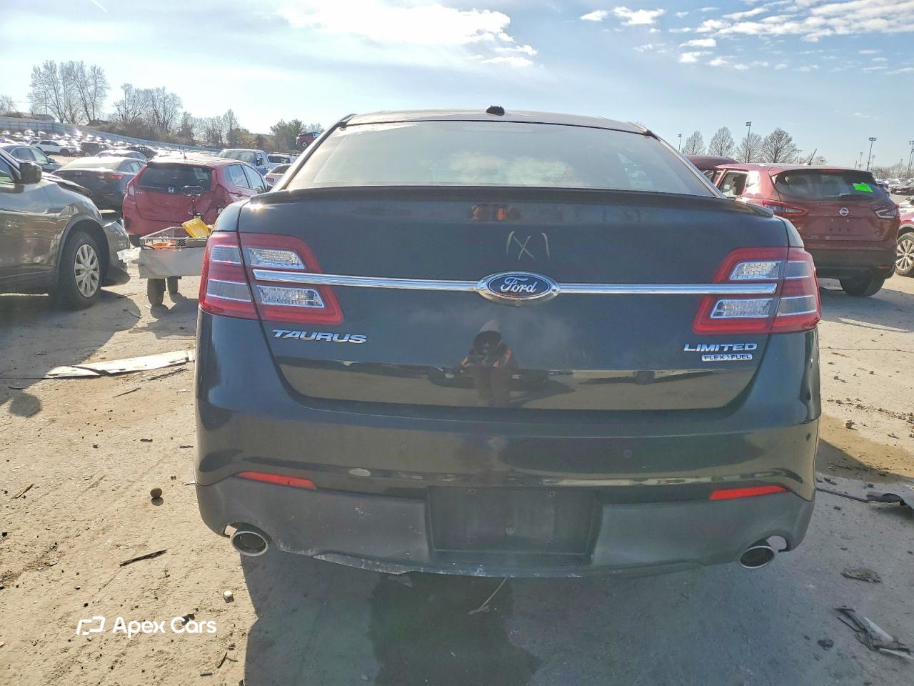 Ford Taurus 2015