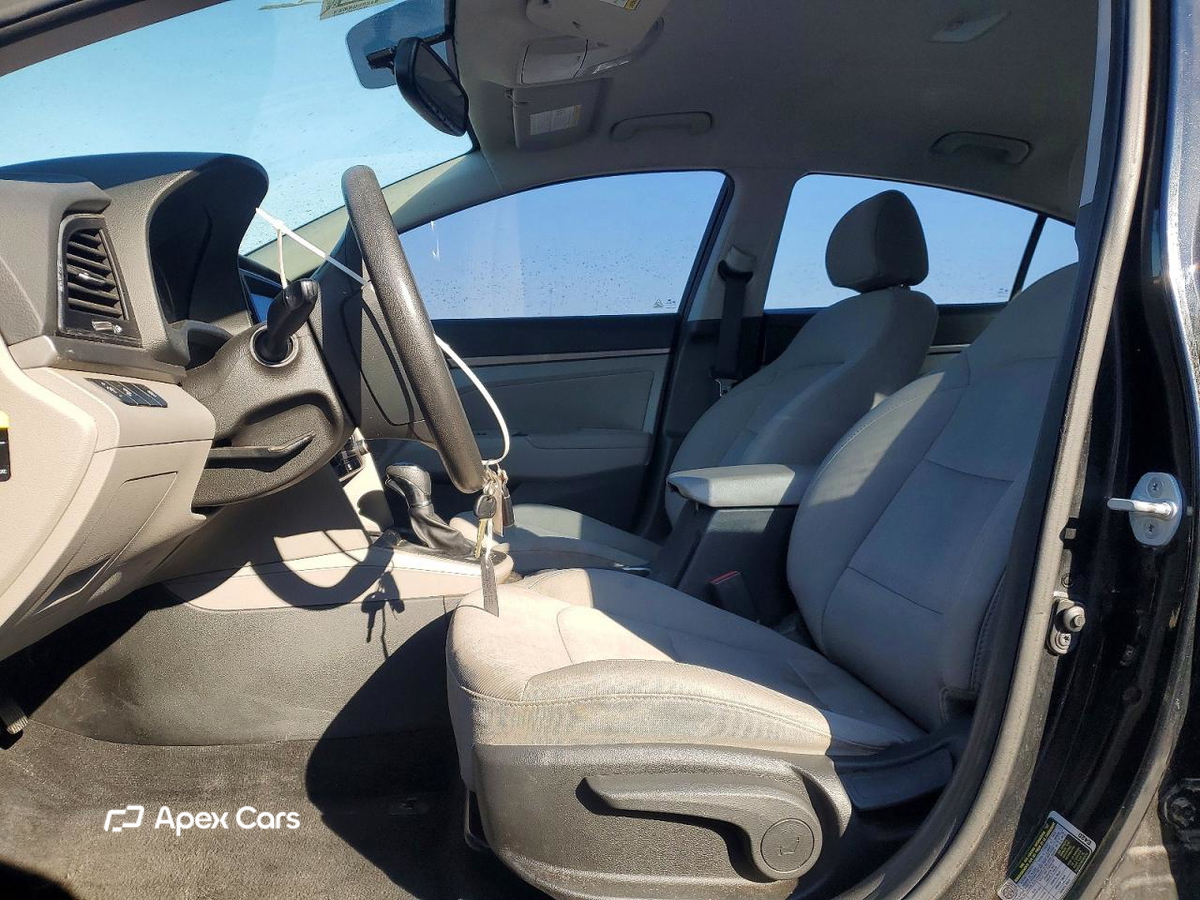 Hyundai Elantra 2018