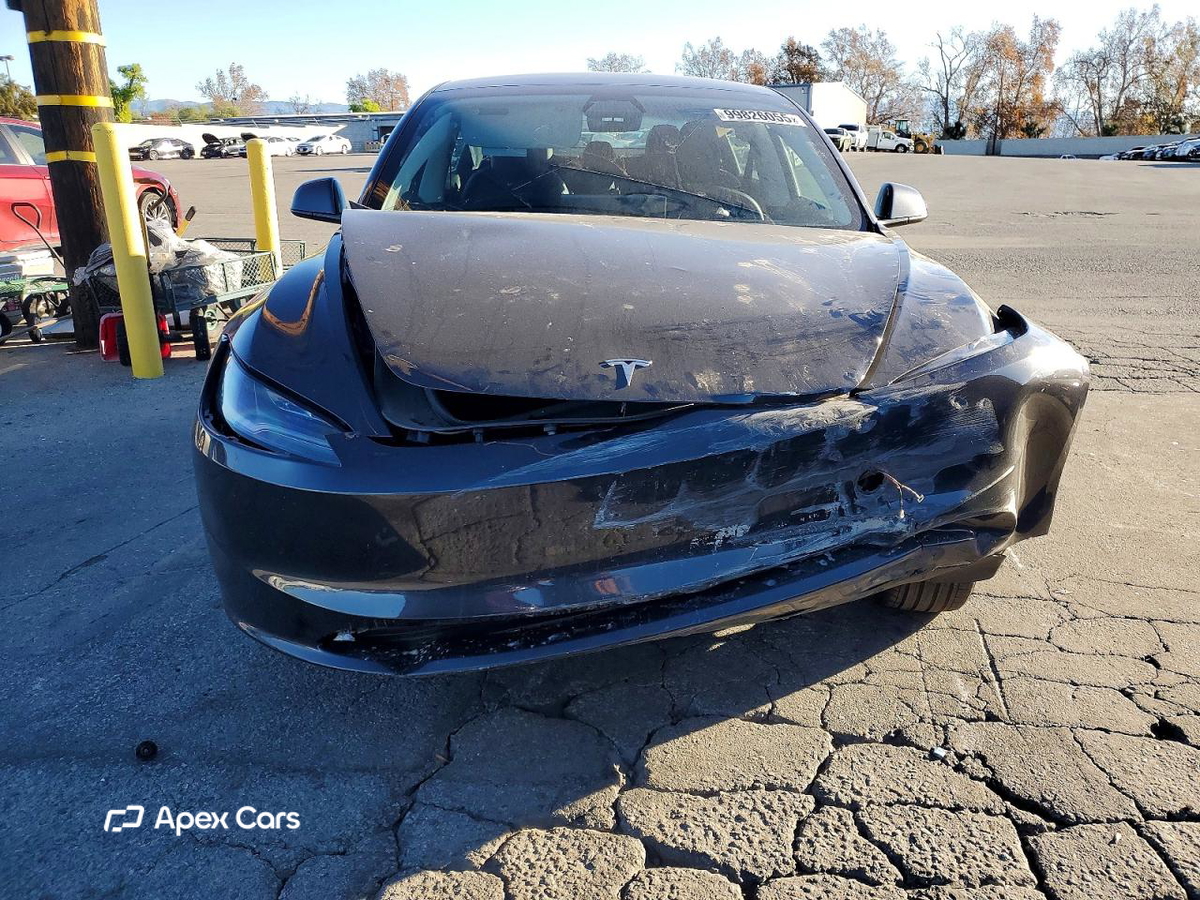 Tesla Model 3 2025