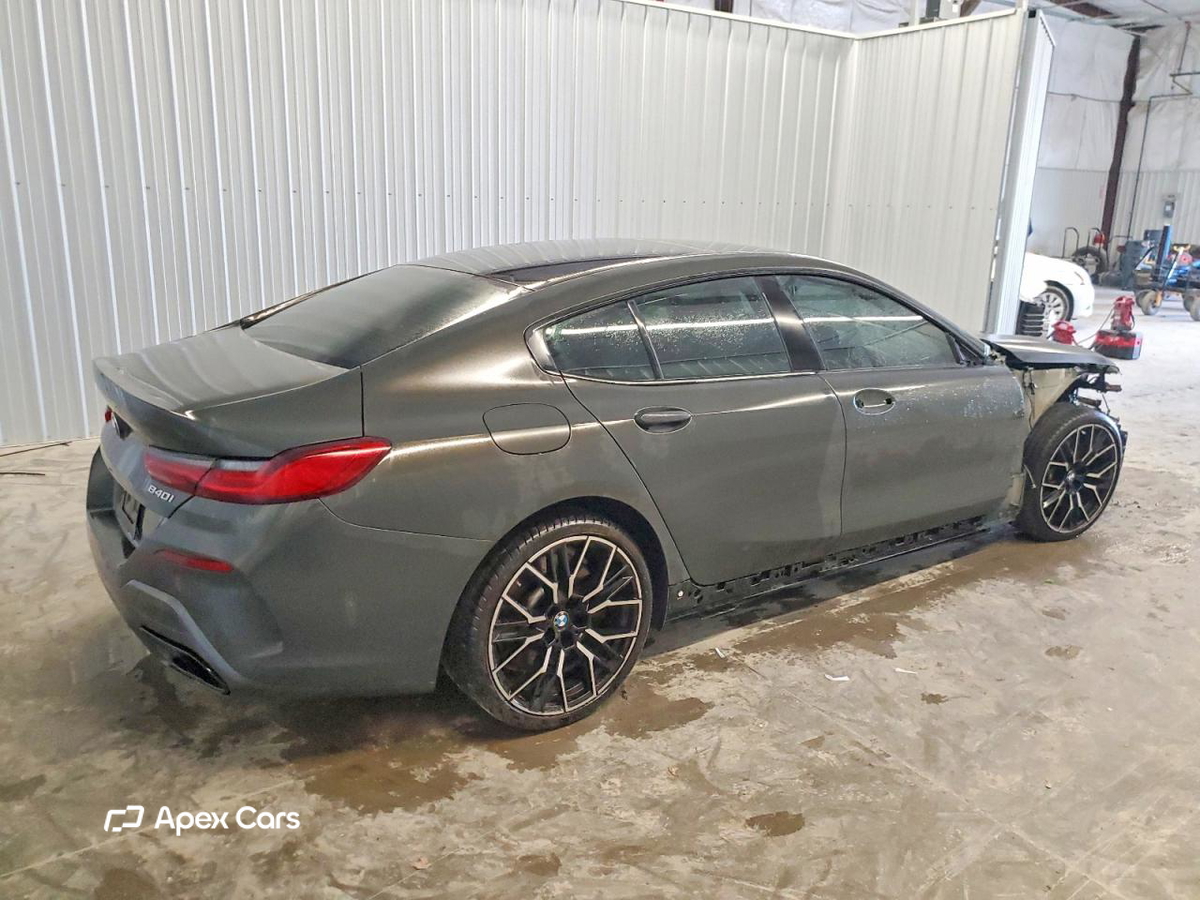 BMW Series 8 2024