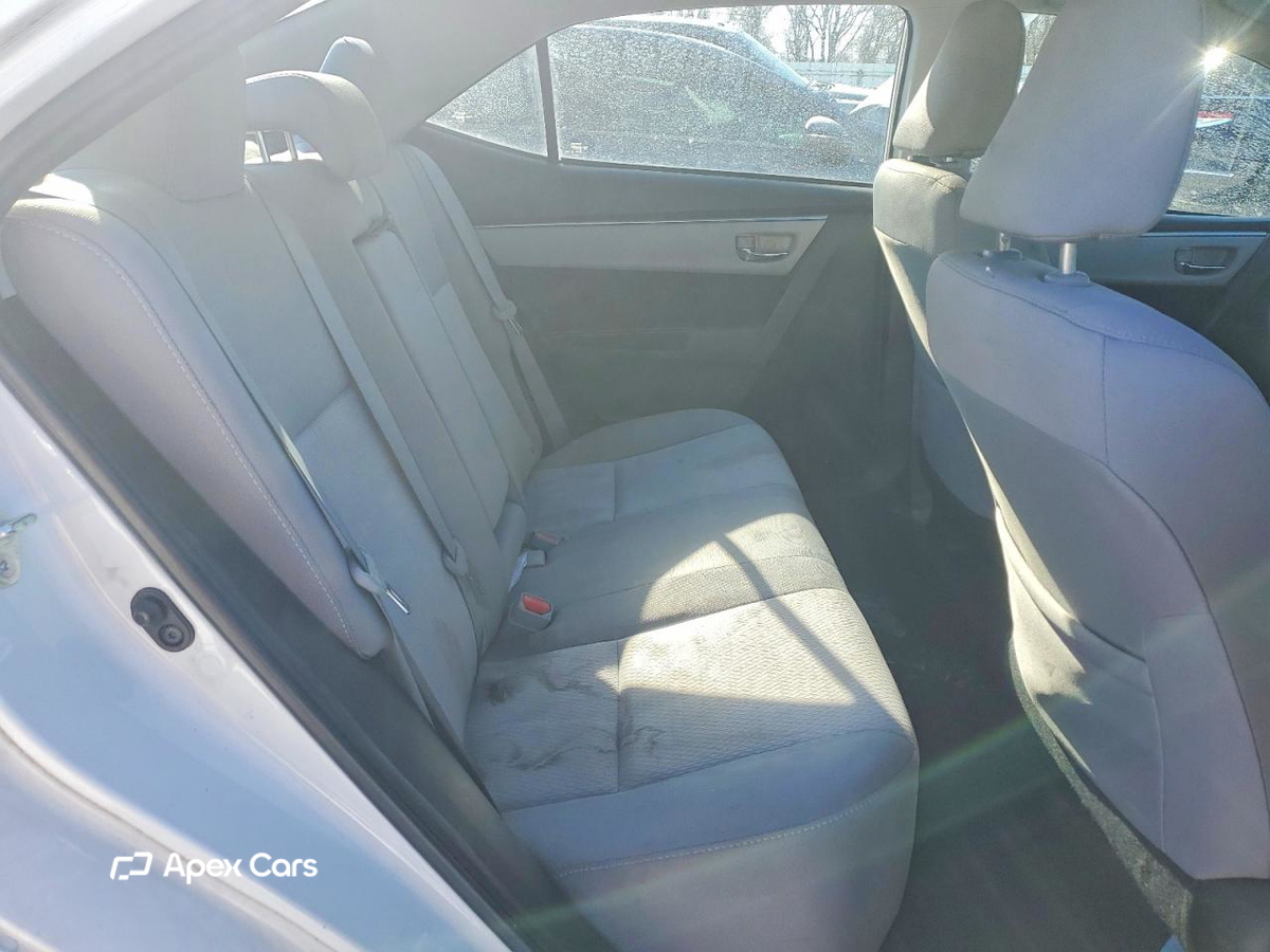 Toyota Corolla 2015