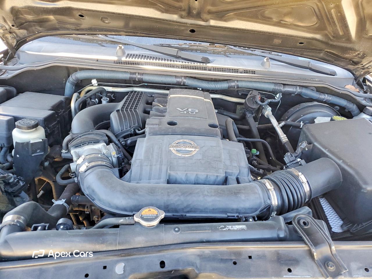 Nissan Pathfinder 2011