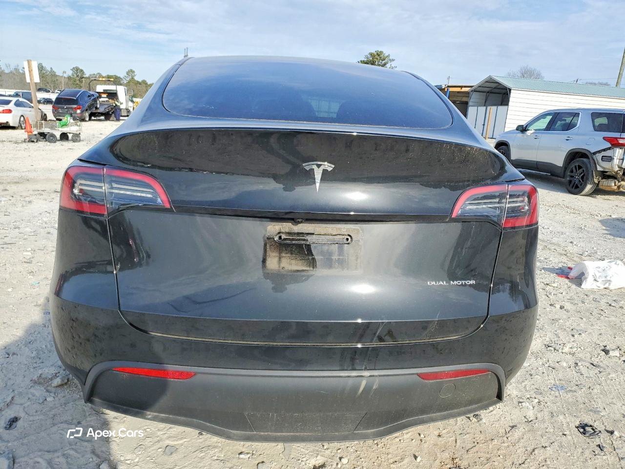 Tesla Model Y 2024